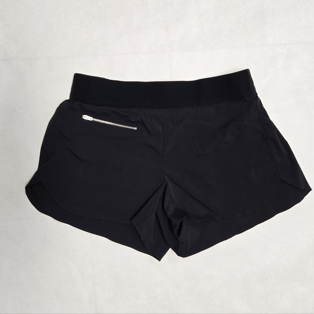 Athleta Mod Trekkie Lightweight Shorts Sz 6 Black Zipper Pockets